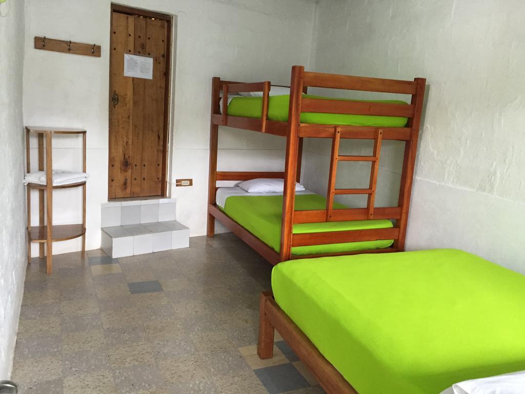Hostal El Paisano Puerto Misahuallí Szoba fotó